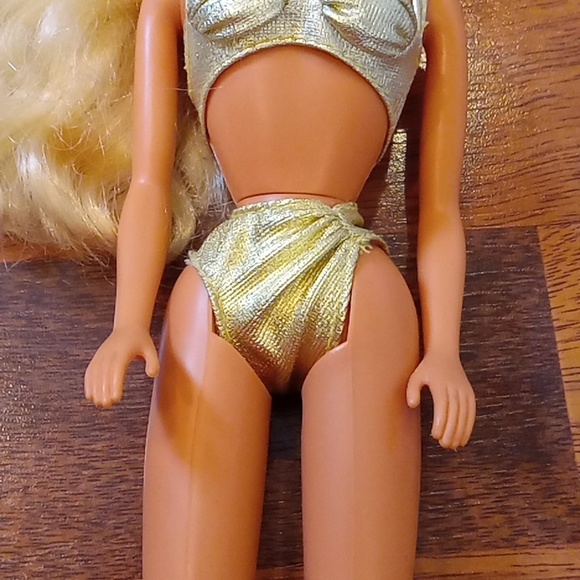 Vintage 1991 Sun Sensation Tan Barbie - Picture 5 of 6